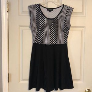 Cute dress with mesh peephole opening in front
